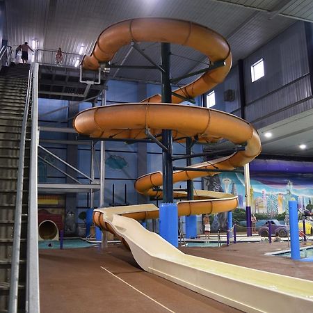 Metropolis Resort - Eau Claire Buitenkant foto