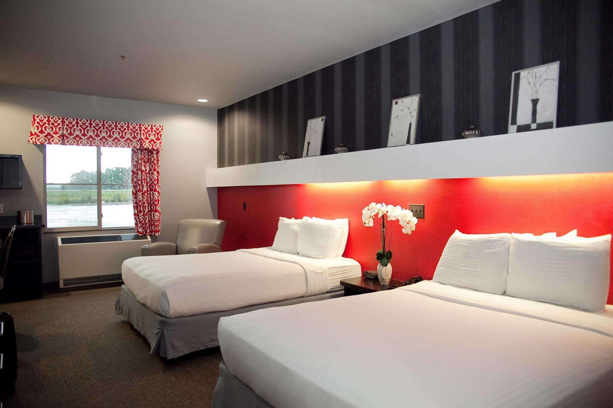 Metropolis Resort - Eau Claire Buitenkant foto